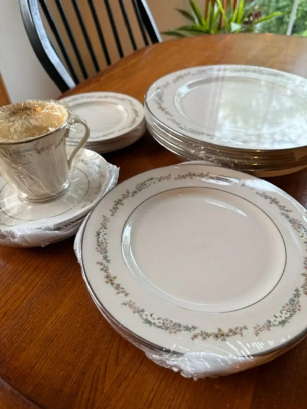 Vintage Gorham Rondelle Platinum Banded 20 Pc China Set w/ Original Box